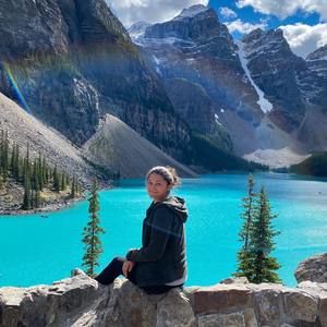 Meet your Posher, Nadia